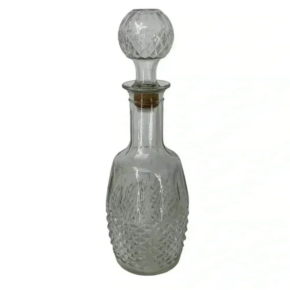 VINTAGE MOGEN DAVID 1982 GLASS WHISKEY DECANTER CORK STOPPER CLEAR